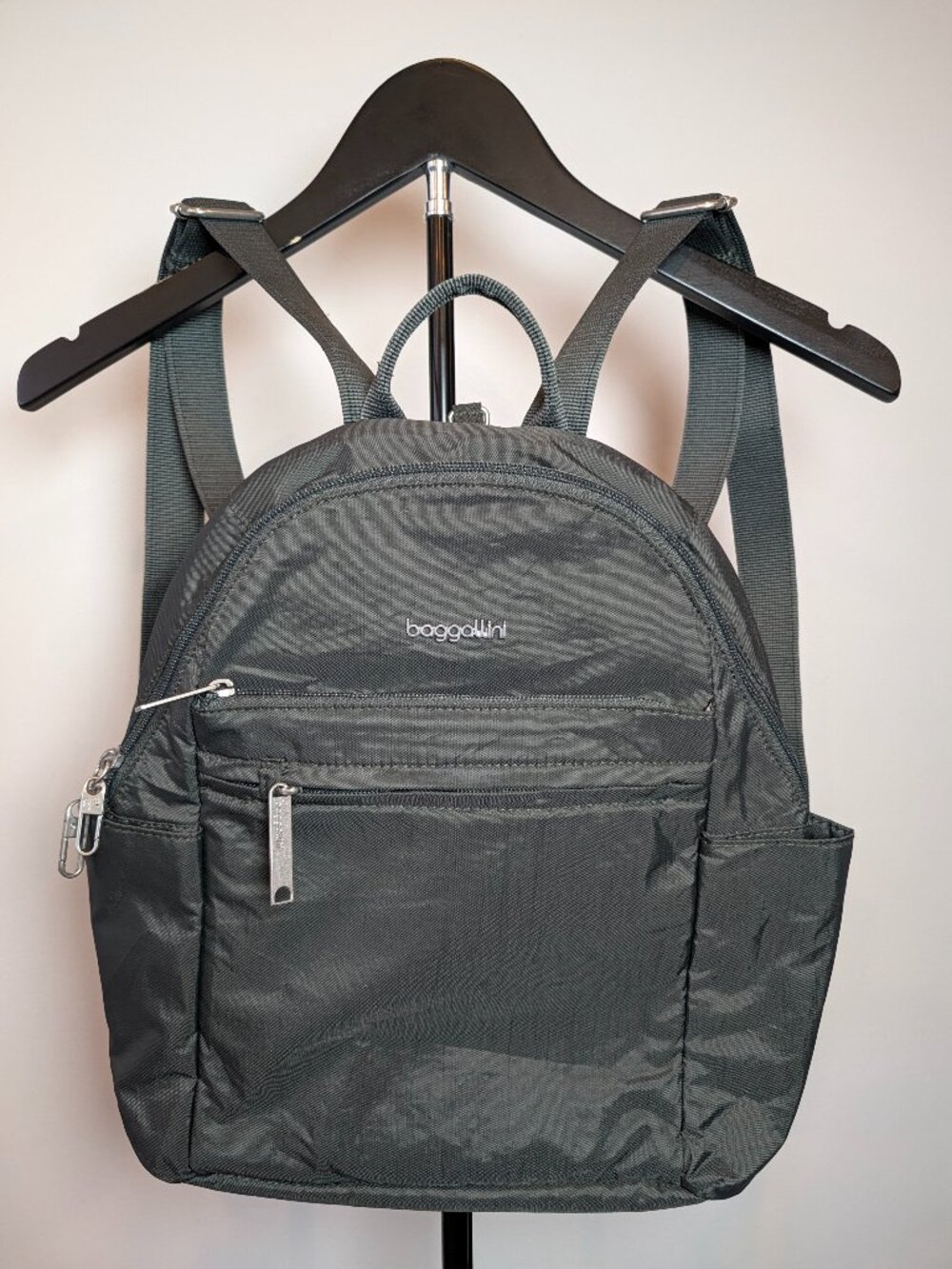Baggallini Securtex Anti-Theft Vacation Backpack Black Tablet Compartment Bag